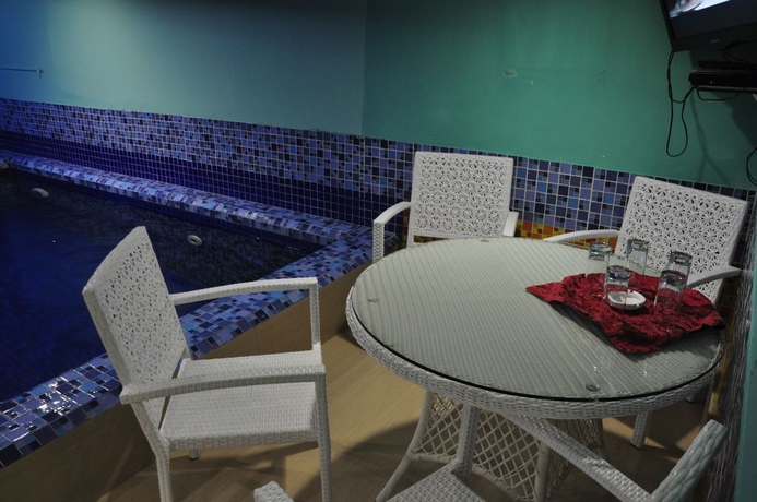 Imagen de la piscina del Hotel Mayak, Listvyanka. Foto 7