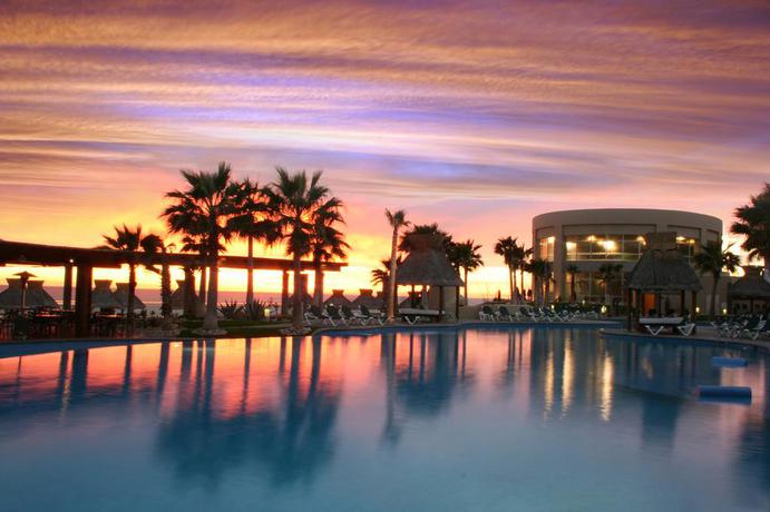 Imagen de la piscina del Hotel Mayan Palace Puerto Penasco. Foto 5