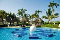 Imagen de la piscina del Hotel Mayan Palace Riviera Maya. Foto 8