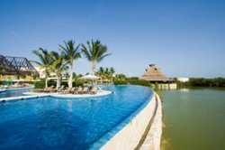 Imagen de la piscina del Hotel Mayan Palace Riviera Maya. Foto 10