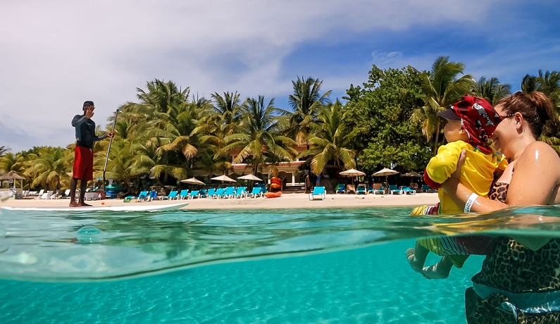 Imagen de los exteriores del Hotel Mayan Princess Beach and Dive Resort - All Inclusive. Foto 6