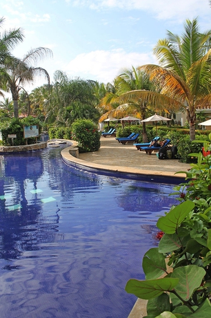 Imagen de la piscina del Hotel Mayan Princess Beach and Dive Resort - All Inclusive. Foto 15