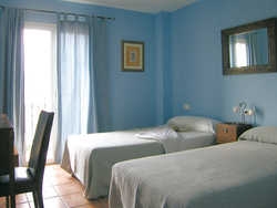 Imagen de la habitación del Hotel Mayarí. Foto 11