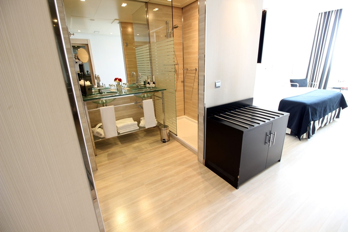 Imagen de la habitación del Hotel Maydrit Airport. Foto 14