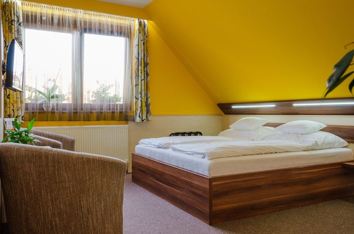 Imagen de la habitación del Hotel Mayer Alsoörs. Foto 2