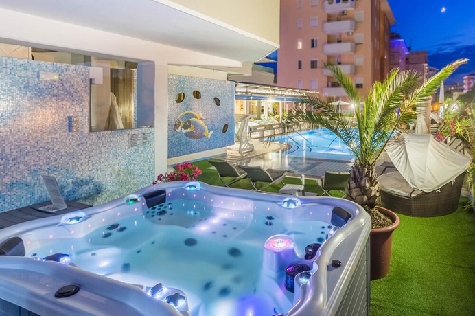 Imagen de la piscina del Hotel Mayer, Bibione. Foto 15