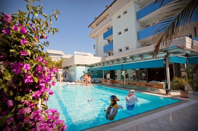 Imagen de la piscina del Hotel Mayer, Bibione. Foto 17