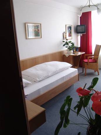 Imagen de la habitación del Hotel Mayer. Foto 5