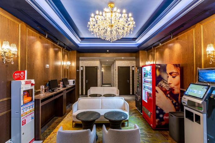 Imagen de los interiores del Hotel Mayer Inn. Foto 7