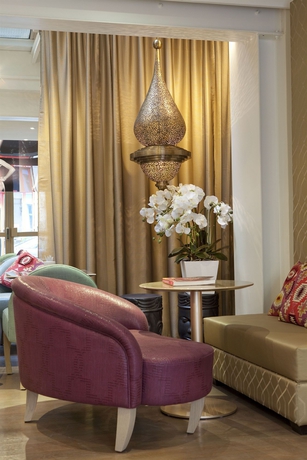 Imagen de los interiores del Hotel Mayet. Foto 12