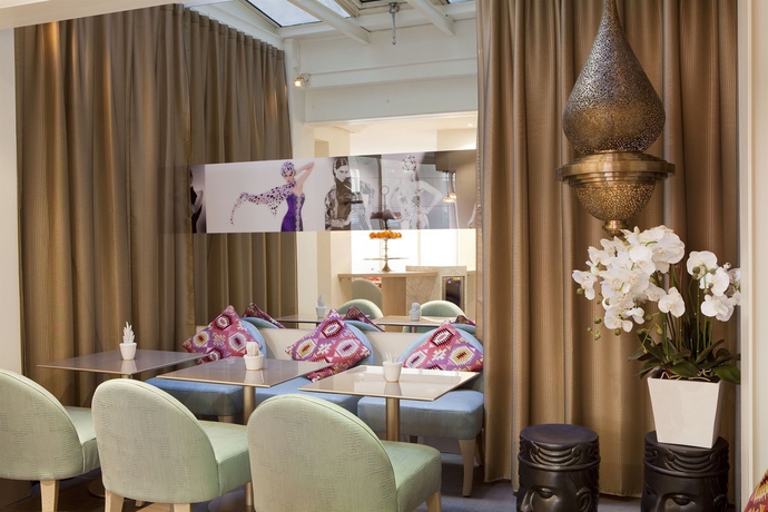 Imagen de los interiores del Hotel Mayet. Foto 13