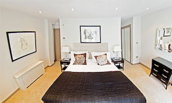 Imagen de la habitación del Hotel Mayfair Apartments. Foto 13