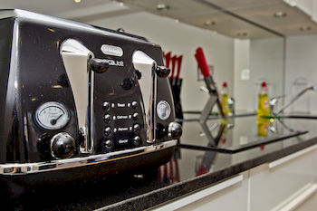 Imagen de los interiores del Hotel Mayfair Apartments. Foto 15