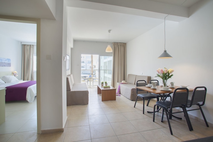 Imagen de la habitación del Hotel Mayfair, Ekso Vrisi. Foto 9