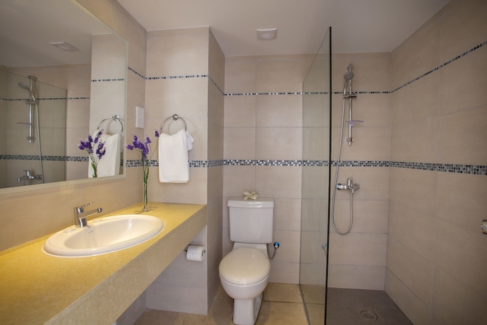 Imagen de la habitación del Hotel Mayfair, Ekso Vrisi. Foto 10