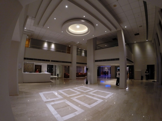 Imagen de los interiores del Hotel Mayfair, Ekso Vrisi. Foto 14