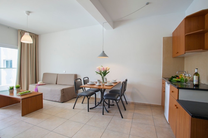 Imagen de la habitación del Hotel Mayfair, Ekso Vrisi. Foto 13