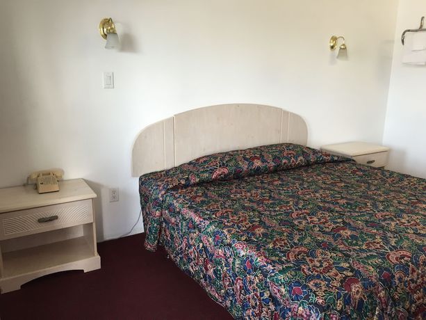 Imagen de la habitación del Hotel Mayfair Motel. Foto 9