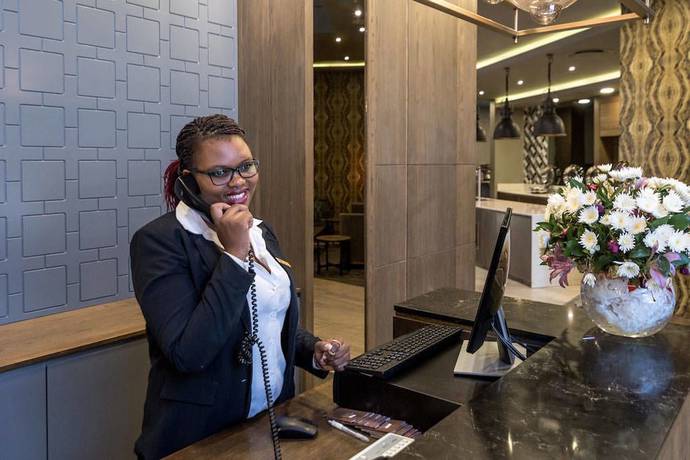 Imagen de los interiores del Hotel Mayfair, Mthatha. Foto 17