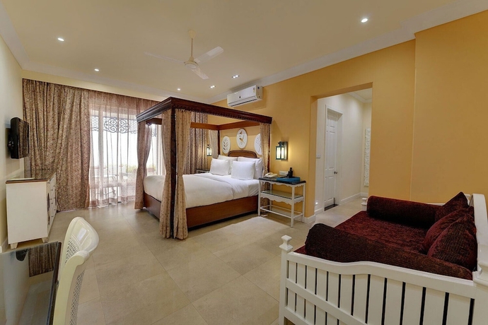 Imagen de la habitación del Hotel Mayfair Palm Beach Resort. Foto 2