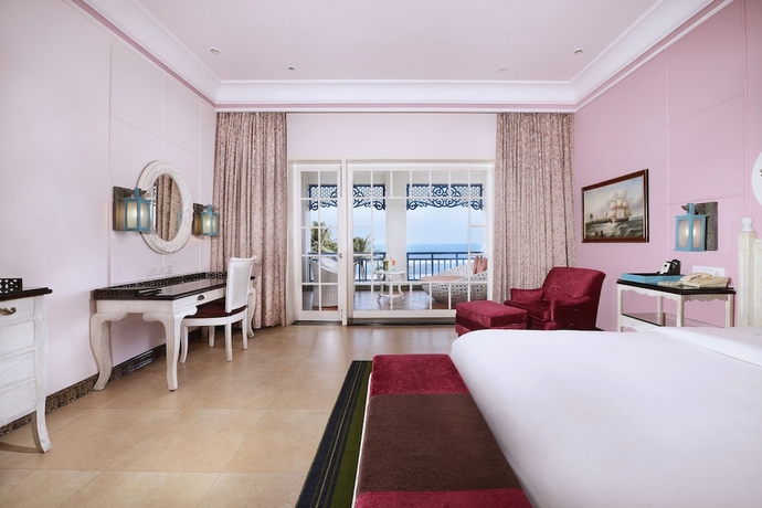 Imagen de la habitación del Hotel Mayfair Palm Beach Resort. Foto 8