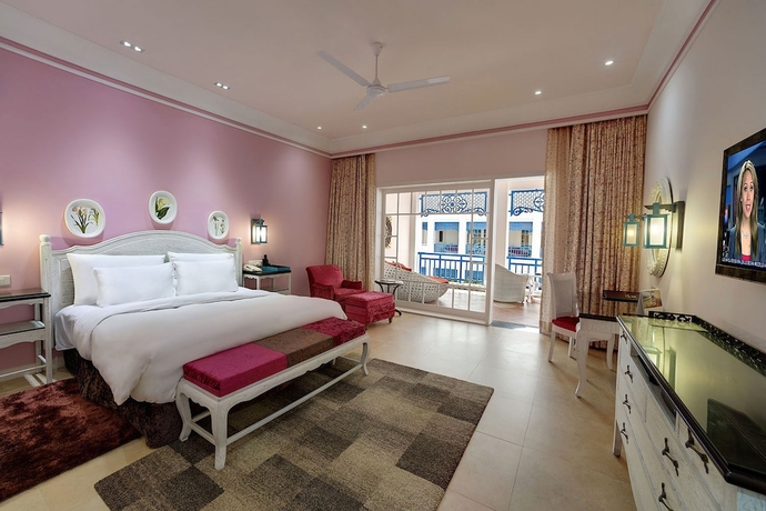Imagen de la habitación del Hotel Mayfair Palm Beach Resort. Foto 10