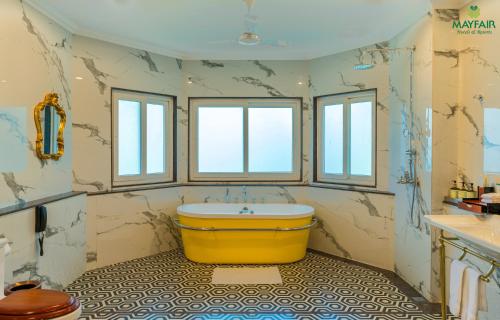 Imagen general del Hotel Mayfair Spring Valley Resort Guwahati. Foto 5