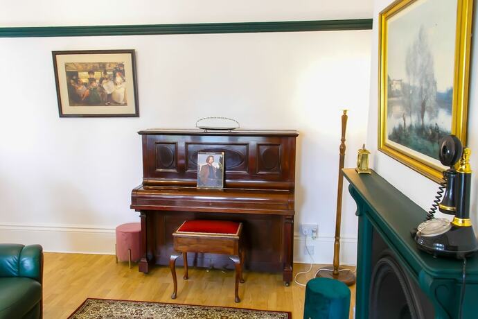 Imagen general del Hotel Mayfield Apartments. Foto 3
