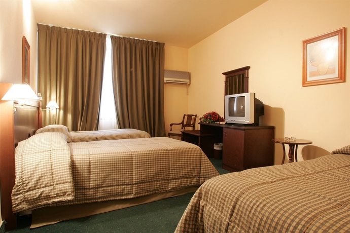 Imagen de la habitación del Hotel Mayflower, Beirut. Foto 11