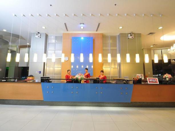 Imagen de los interiores del Hotel Mayflower Grande Hotel. Foto 7