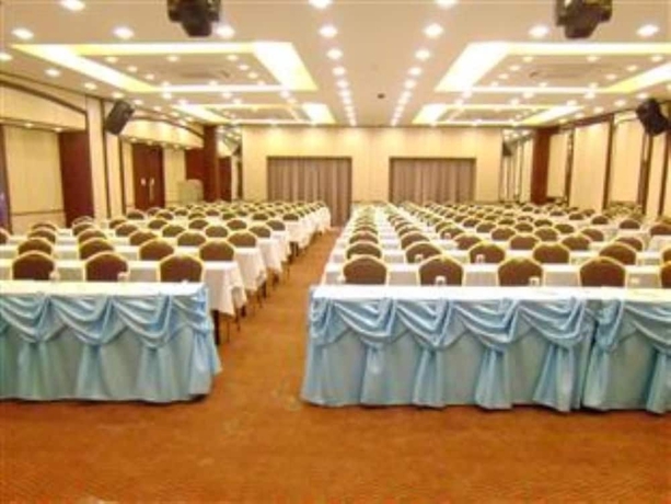 Imagen de los interiores del Hotel Mayflower Grande Phitsanulok. Foto 17