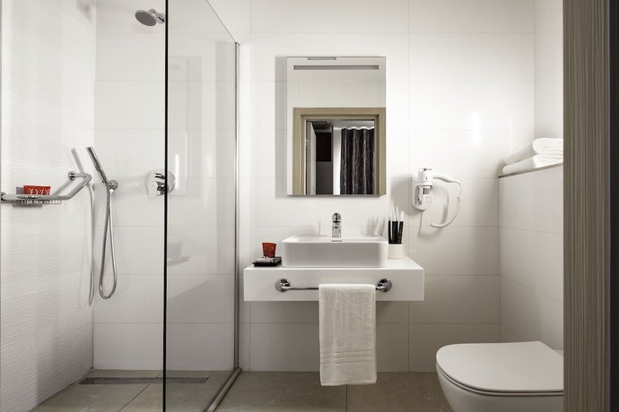 Imagen de la habitación del Hotel Mayflower, St. Pauls Bay. Foto 7