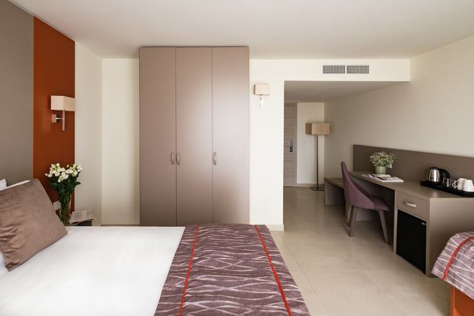 Imagen de la habitación del Hotel Mayflower, St. Pauls Bay. Foto 18