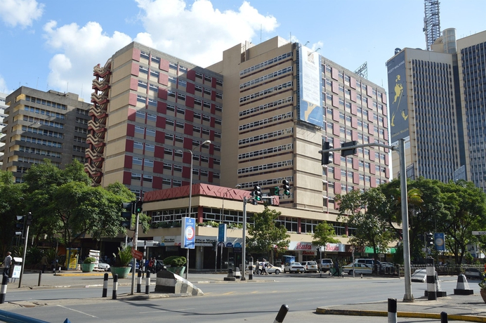 Imagen de los exteriores del Hotel Mayhouse 680. Foto 14