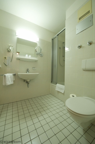 Imagen de la habitación del Hotel Mayn Stuttgart. Foto 9