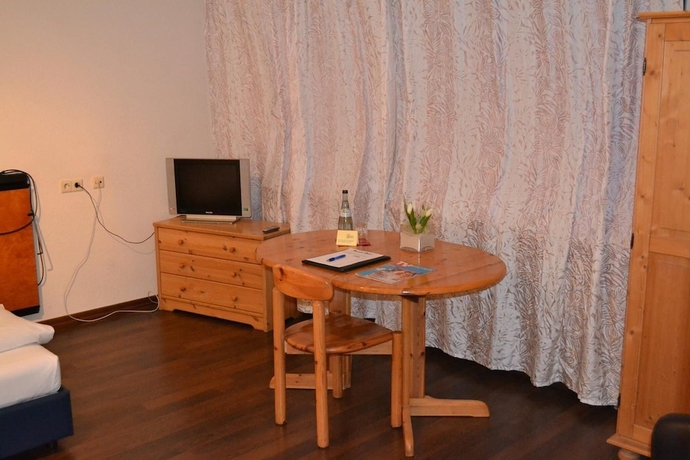 Imagen de la habitación del Hotel Mayn Stuttgart. Foto 13