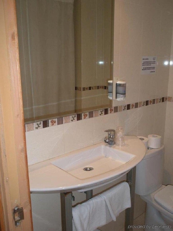 Imagen general del Hotel Mayna. Foto 4