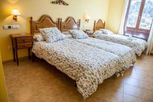 Imagen de la habitación del Hotel Mayno. Foto 7