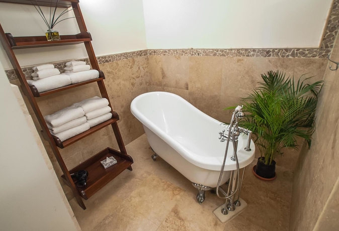 Imagen de la habitación del Hotel Mayoka Lodge. Foto 9