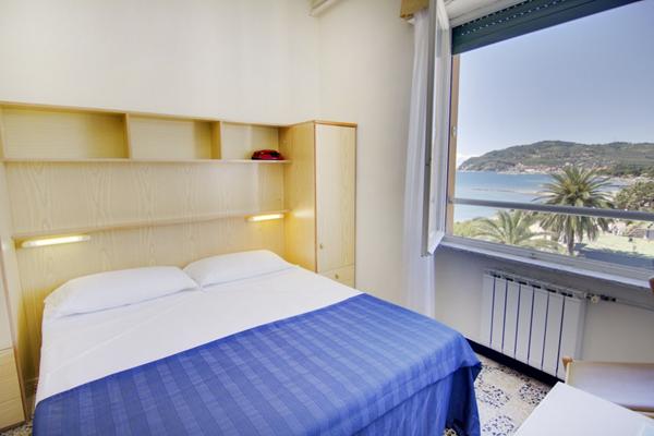 Imagen general del Hotel Mayola, San Bartolomeo al Mare. Foto 6