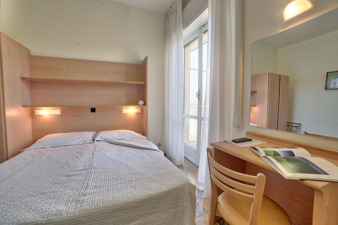 Imagen de la habitación del Hotel Mayola, San Bartolomeo al Mare. Foto 5