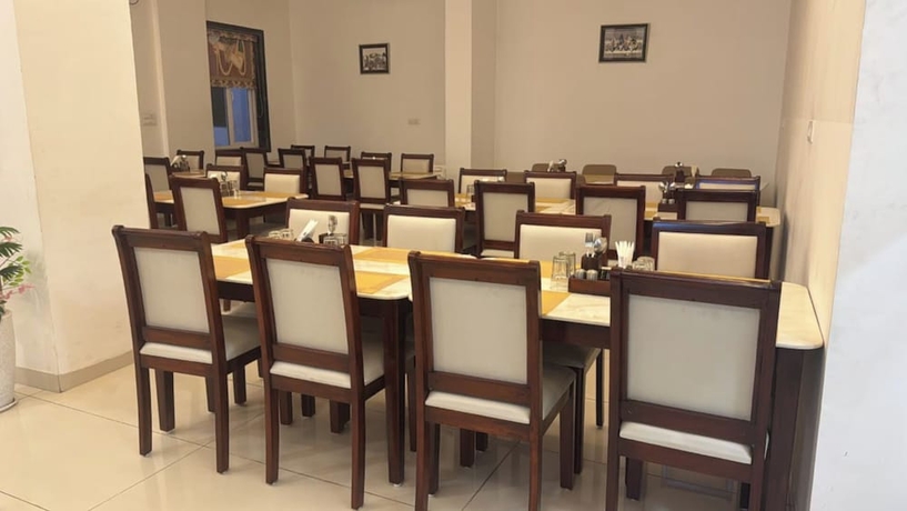 Imagen del bar/restaurante del Hotel Mayoor. Foto 6