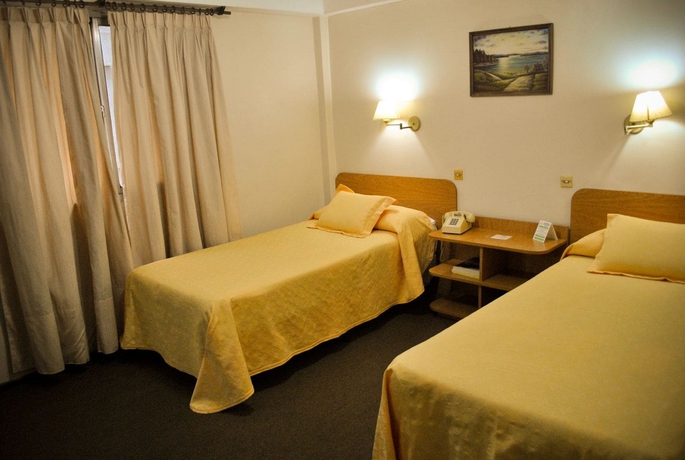 Imagen de la habitación del Hotel Mayoral. Foto 4