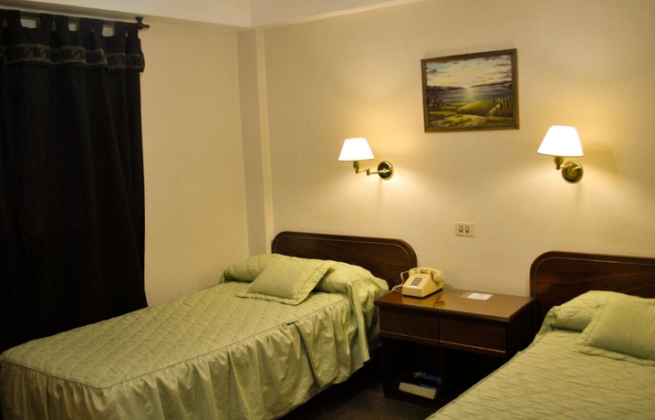 Imagen de la habitación del Hotel Mayoral. Foto 13