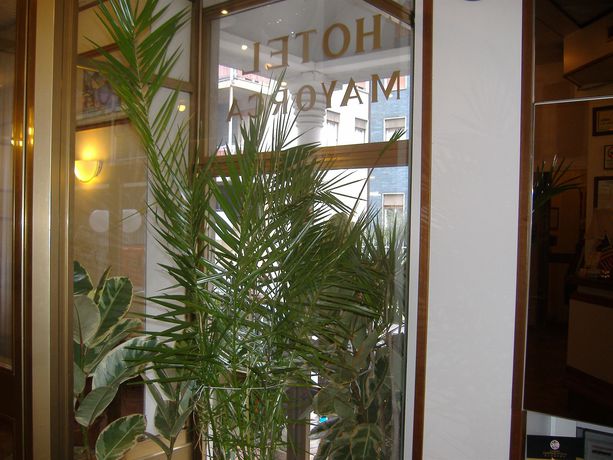 Imagen de los interiores del Hotel Mayorca, Mil&aacute;n. Foto 13