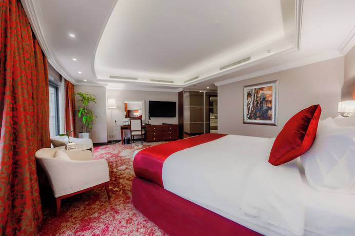 Imagen de la habitación del Hotel Maysan Al Harithia. Foto 2