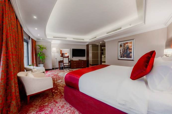 Imagen de la habitación del Hotel Maysan Al Harithia. Foto 3