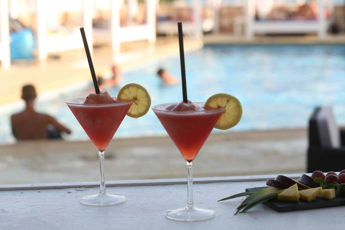 Imagen del bar/restaurante del Hotel Maysi. Foto 2