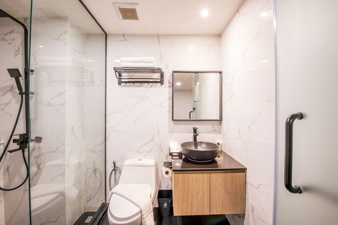 Imagen de la habitación del Hotel Mayson Place. Foto 29