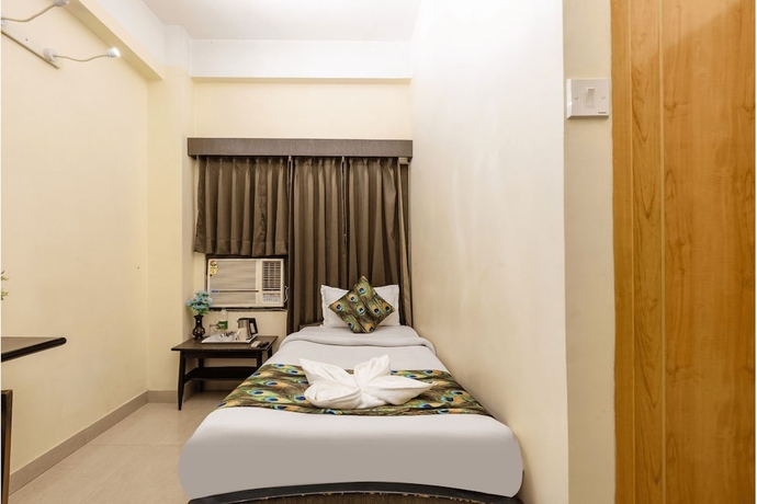Imagen de la habitación del Hotel Mayur, Guwahati. Foto 8